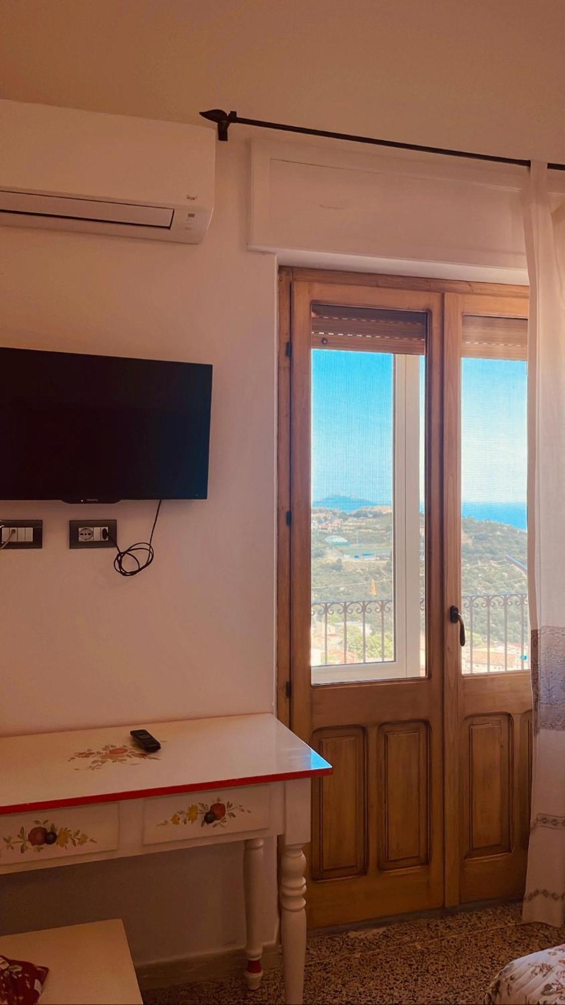B&B Aria Ona Villagrande Strisaili Exterior photo