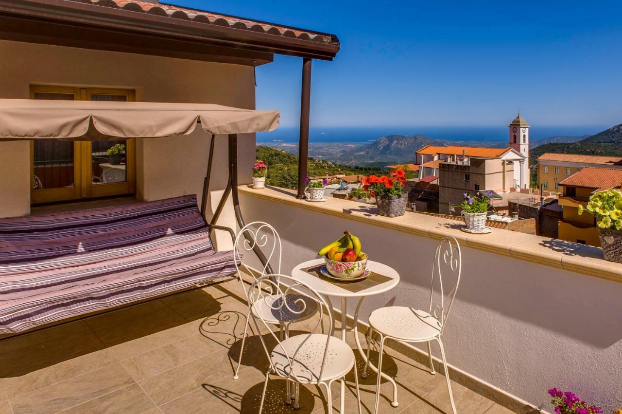 B&B Aria Ona Villagrande Strisaili Exterior photo