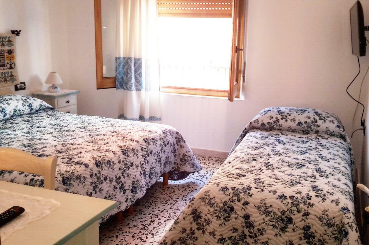 B&B Aria Ona Villagrande Strisaili Exterior photo